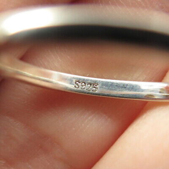 925 Sterling Silver Round-Cut C Z Ring Size 7.5 - Picture 7 of 8